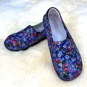 •Alegria• [Debra Fieldings Exclusive] {floral} |Leather Clog| sz 37
